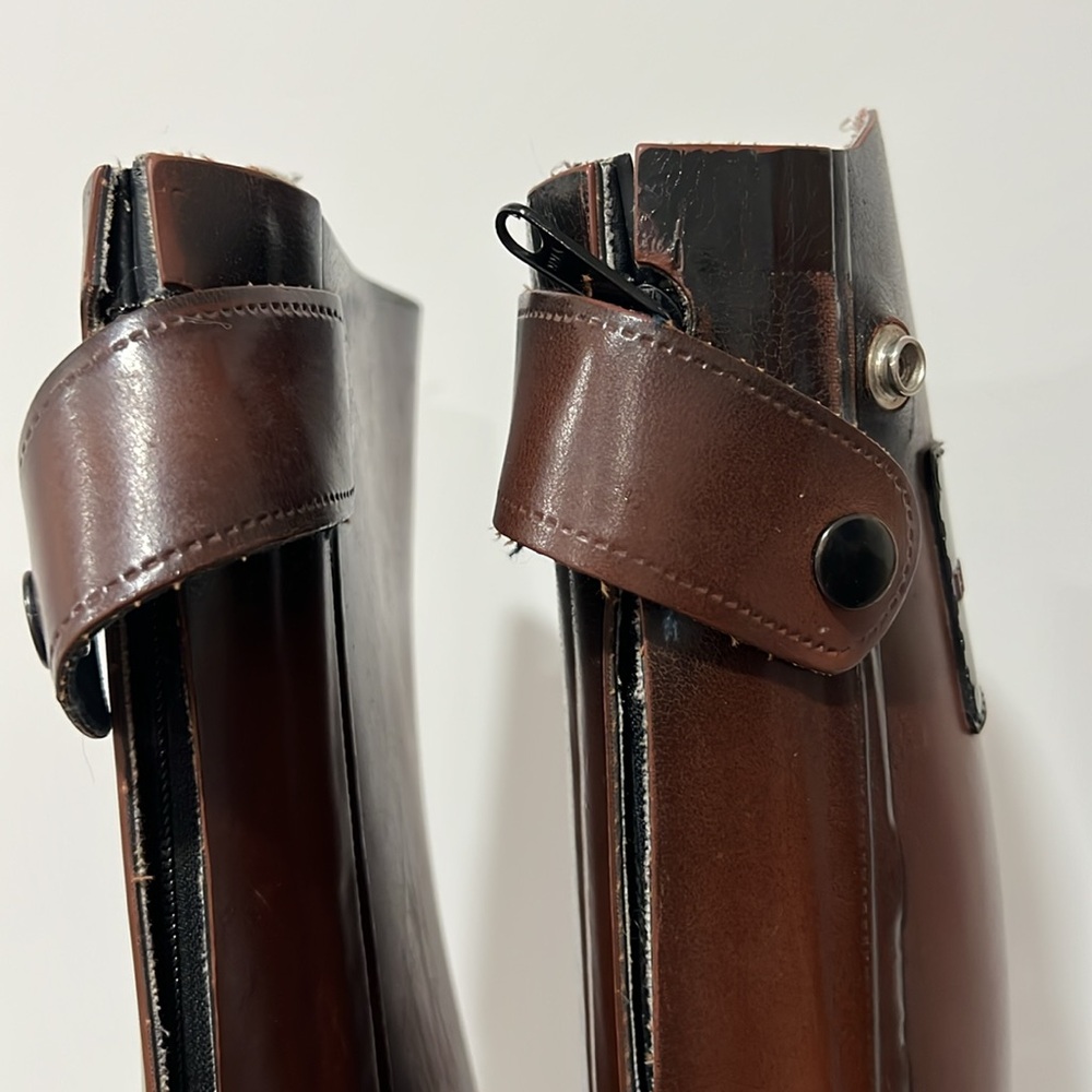 Burberry woman’s Brown Riding Boots size 7 - Picture 4 of 16